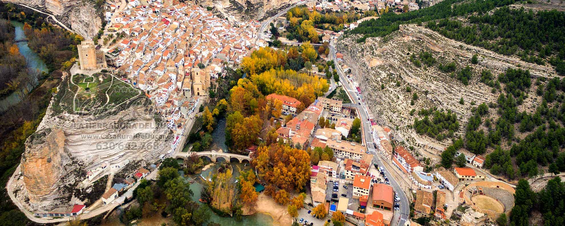 Vista desde el aire de Alcalá del Júcar