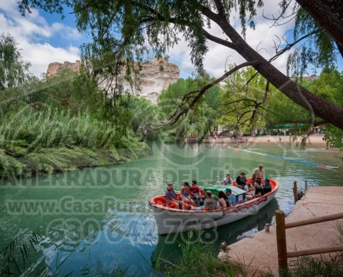 Paseo en barca por el río Júcar en Alcalá del Júcar