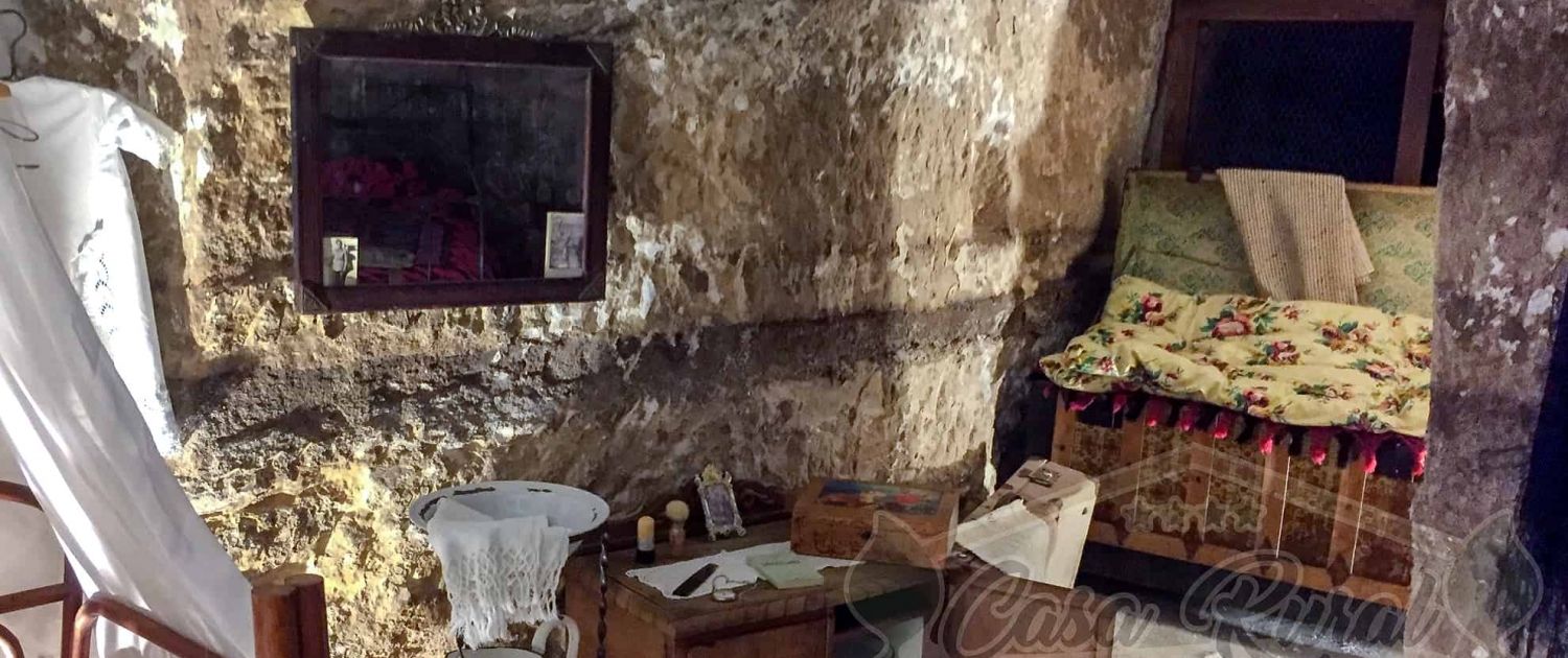 Casa cueva típica de Alcalá del Júcar