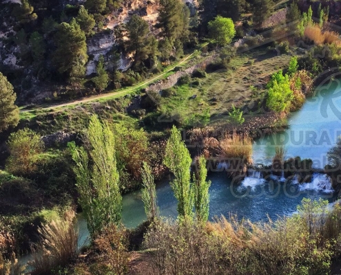 Vista aérea del Río Júcar a su paso por Alcozarejos (Jorquera)