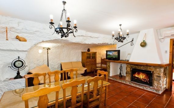 Salón-cueva con Chimenea Casa Rural La Herradura del Río Júcar