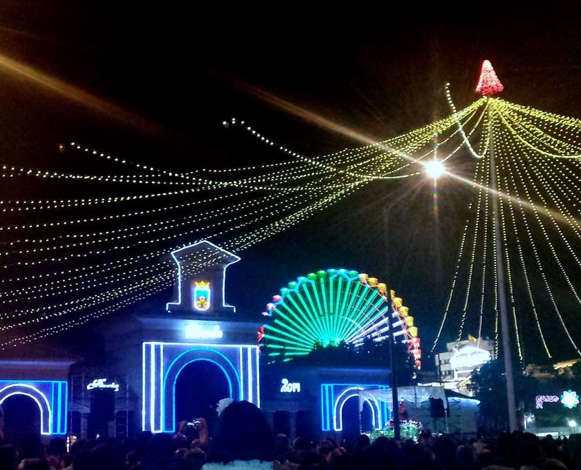 Pincho con iluminación noctura de la Feria de Albacete