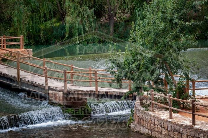 Pasarela sobre el río Júcar en Alcalá del Júcar